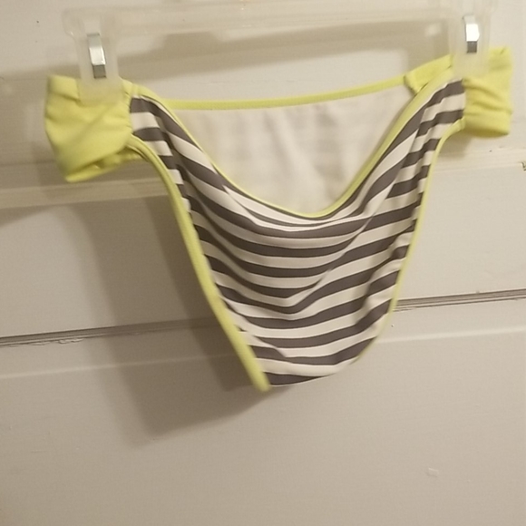 Womens strapless top bikini set medium - Picture 8 of 8